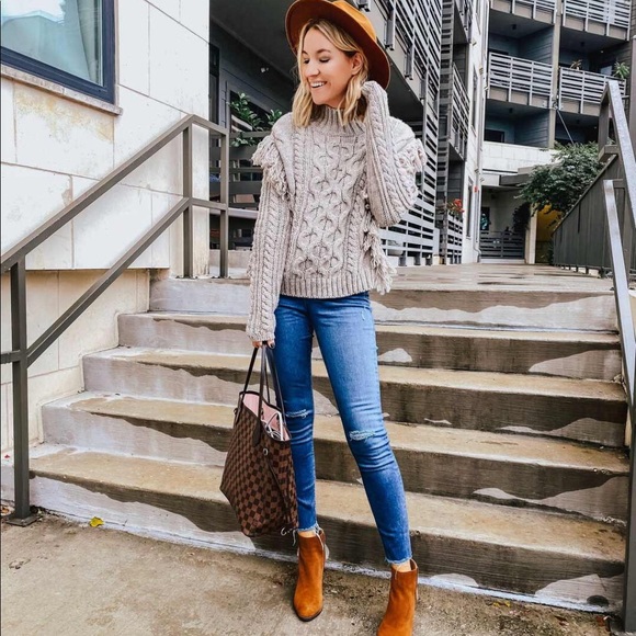 Universal Thread Sweaters - Universal Thread Turtleneck Cable Fringe Sweater